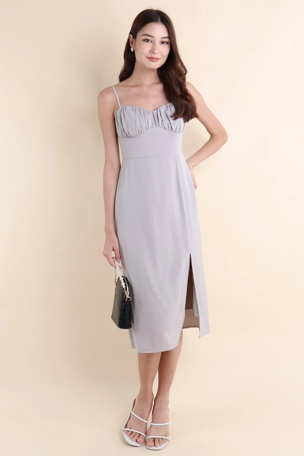 CHEYENNE FITTED MIDI DRESS IN ETOUPE