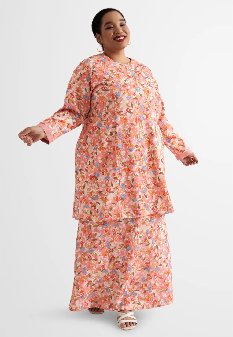 Clementine Melinda Looi Classic Batik Kurung