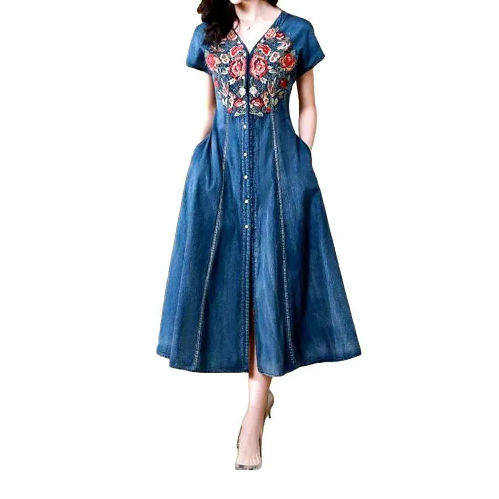 Embroidered city style denim dress