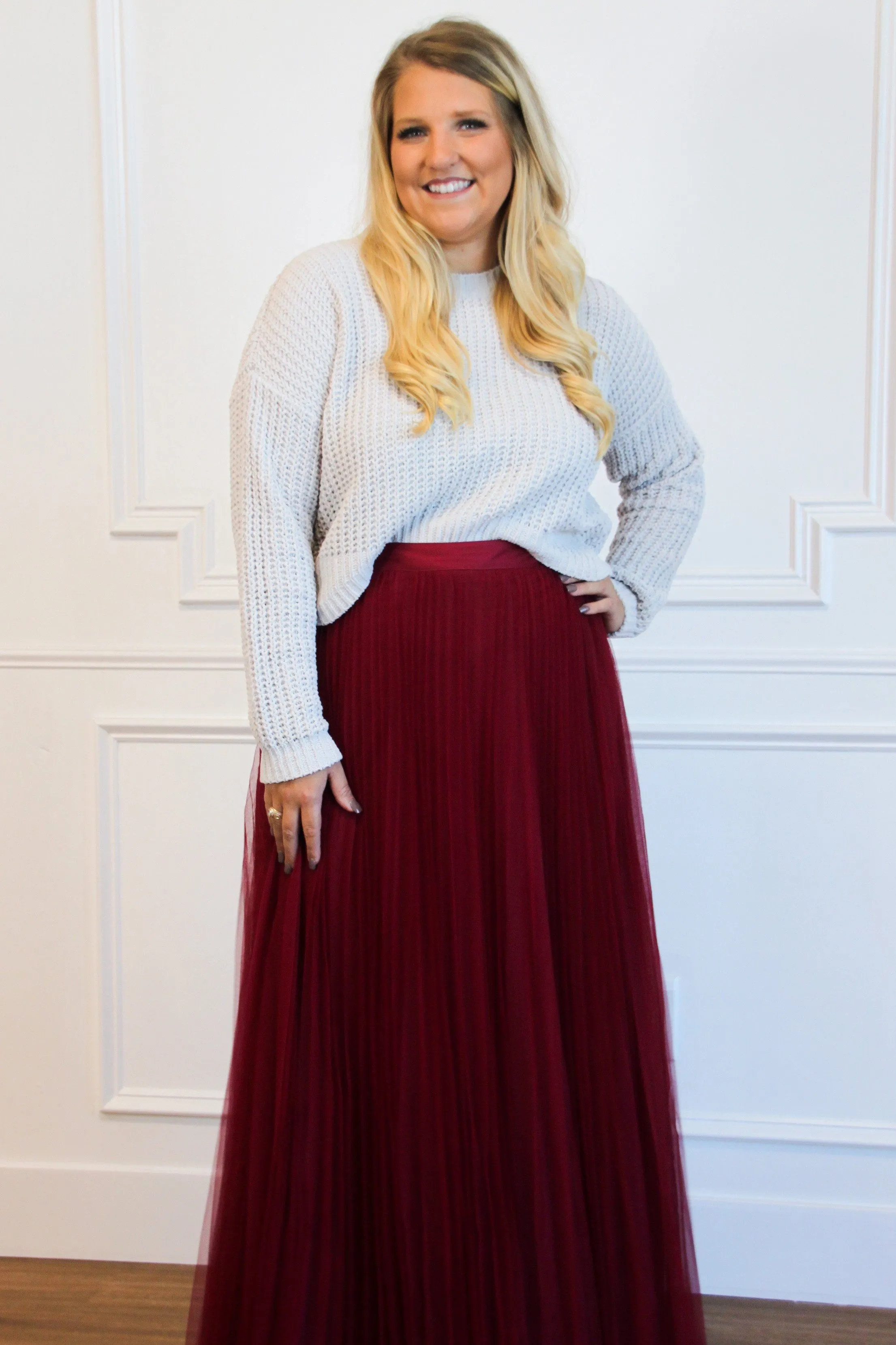 Fall Dreams Pleated Maxi Skirt: Burgundy