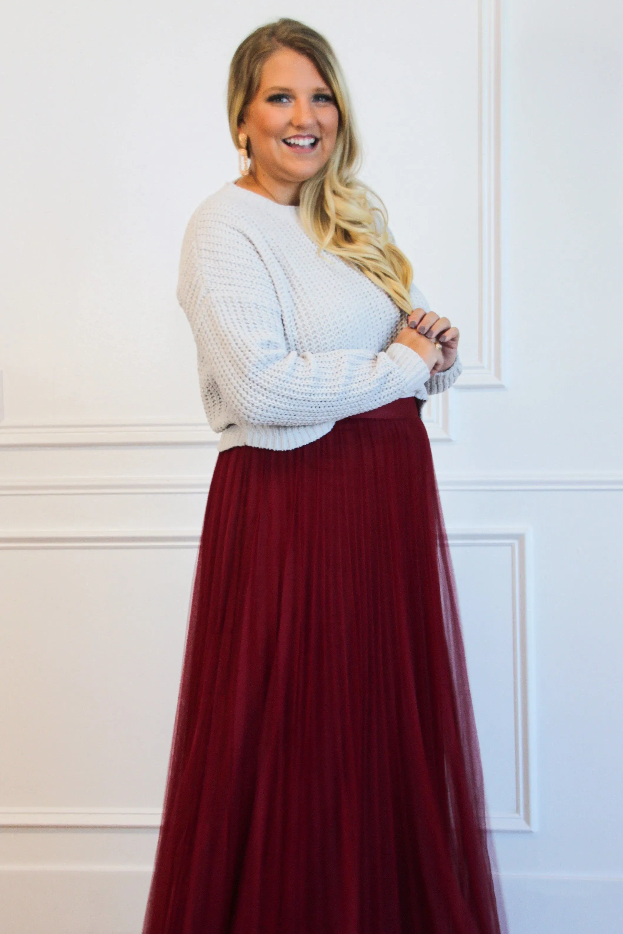 Fall Dreams Pleated Maxi Skirt: Burgundy