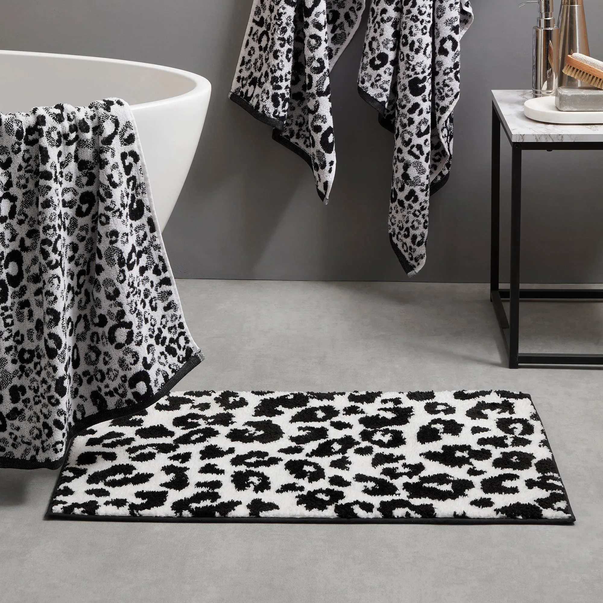 Fusion Animal Bathmat Bath Mat - Black