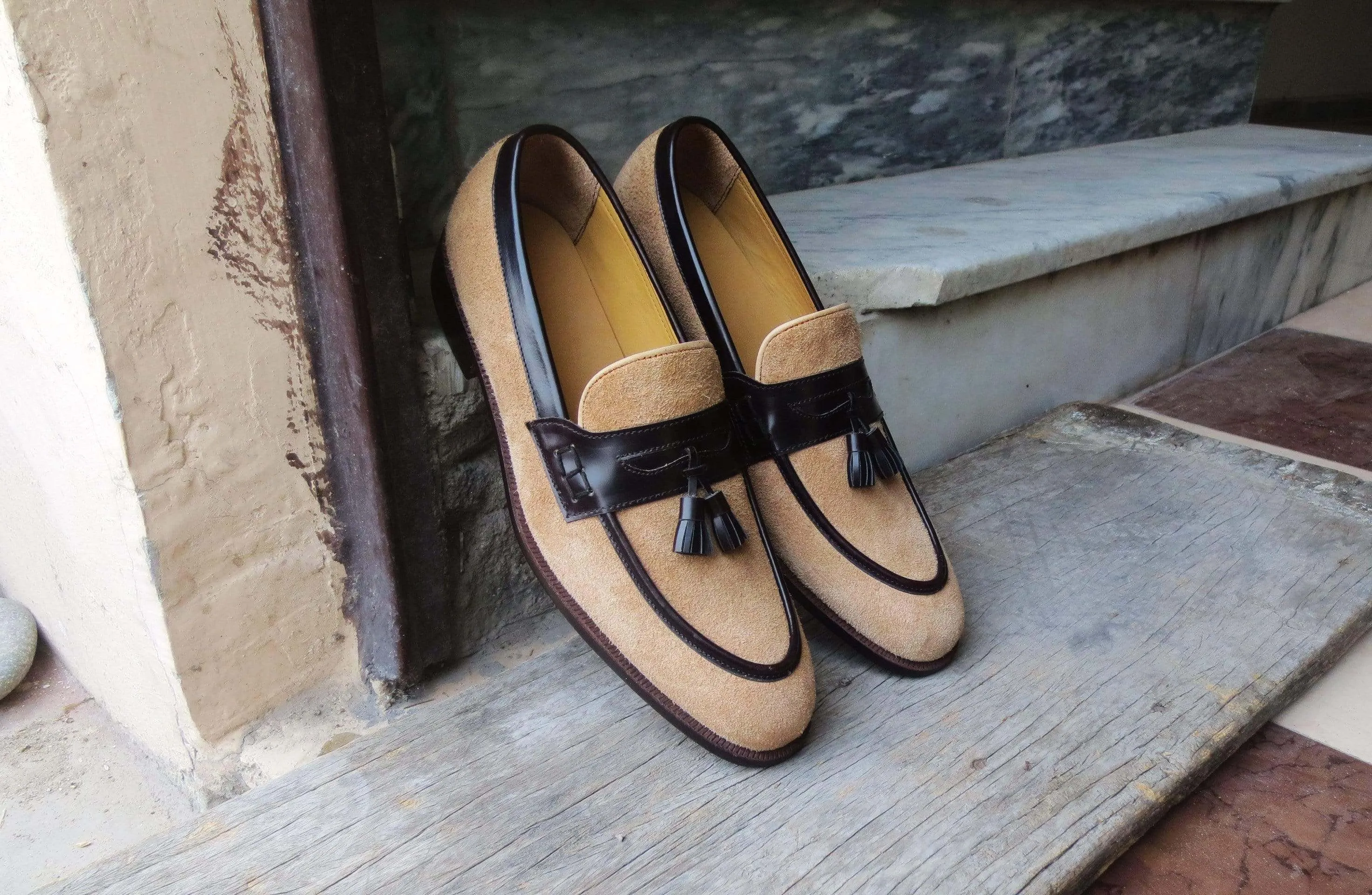 Handmade Men's Beige Suede Tussles Loafers