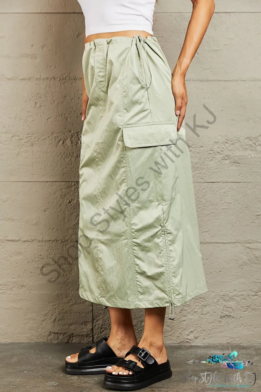 Just In Time High Waisted Cargo Midi Skirt