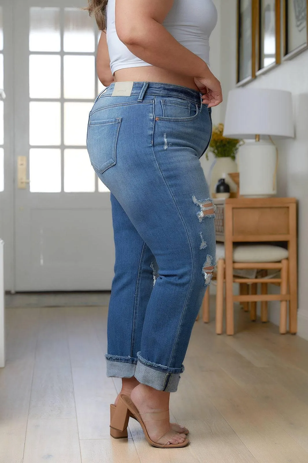 Plus Size Distressed High Waisted Straight Jeans