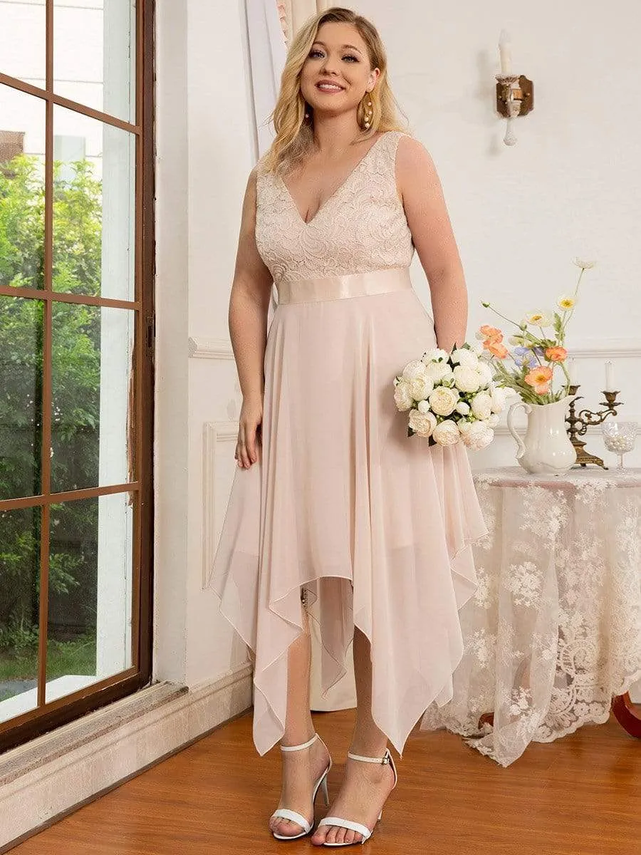 Plus Size Stunning V Neck Lace & Chiffon Prom Dress for Women