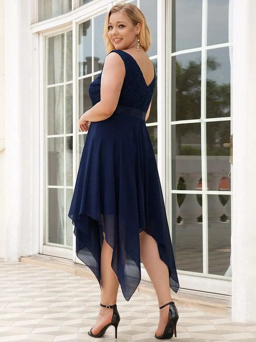 Plus Size Stunning V Neck Lace & Chiffon Prom Dress for Women