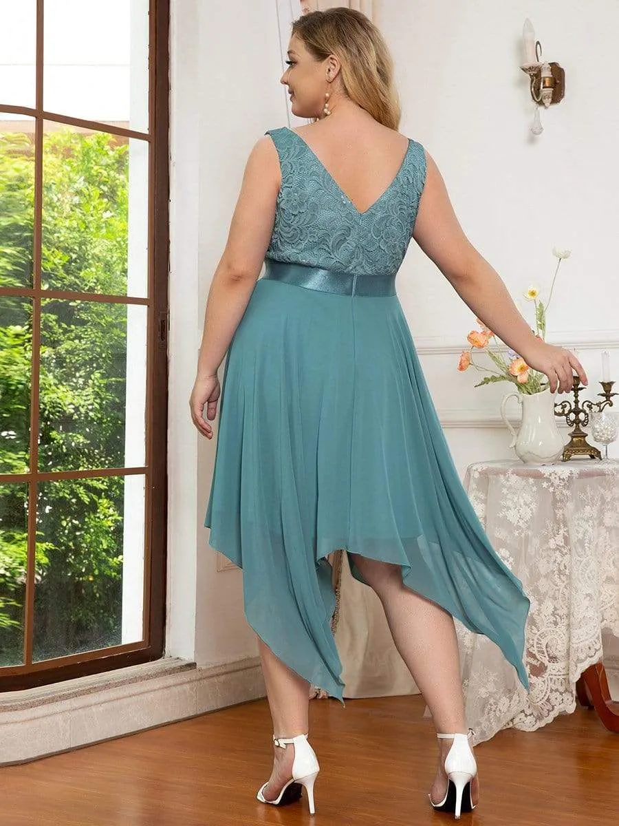 Plus Size Stunning V Neck Lace & Chiffon Prom Dress for Women